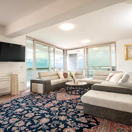 Апартаменты Premium Penthouse Orizzonte